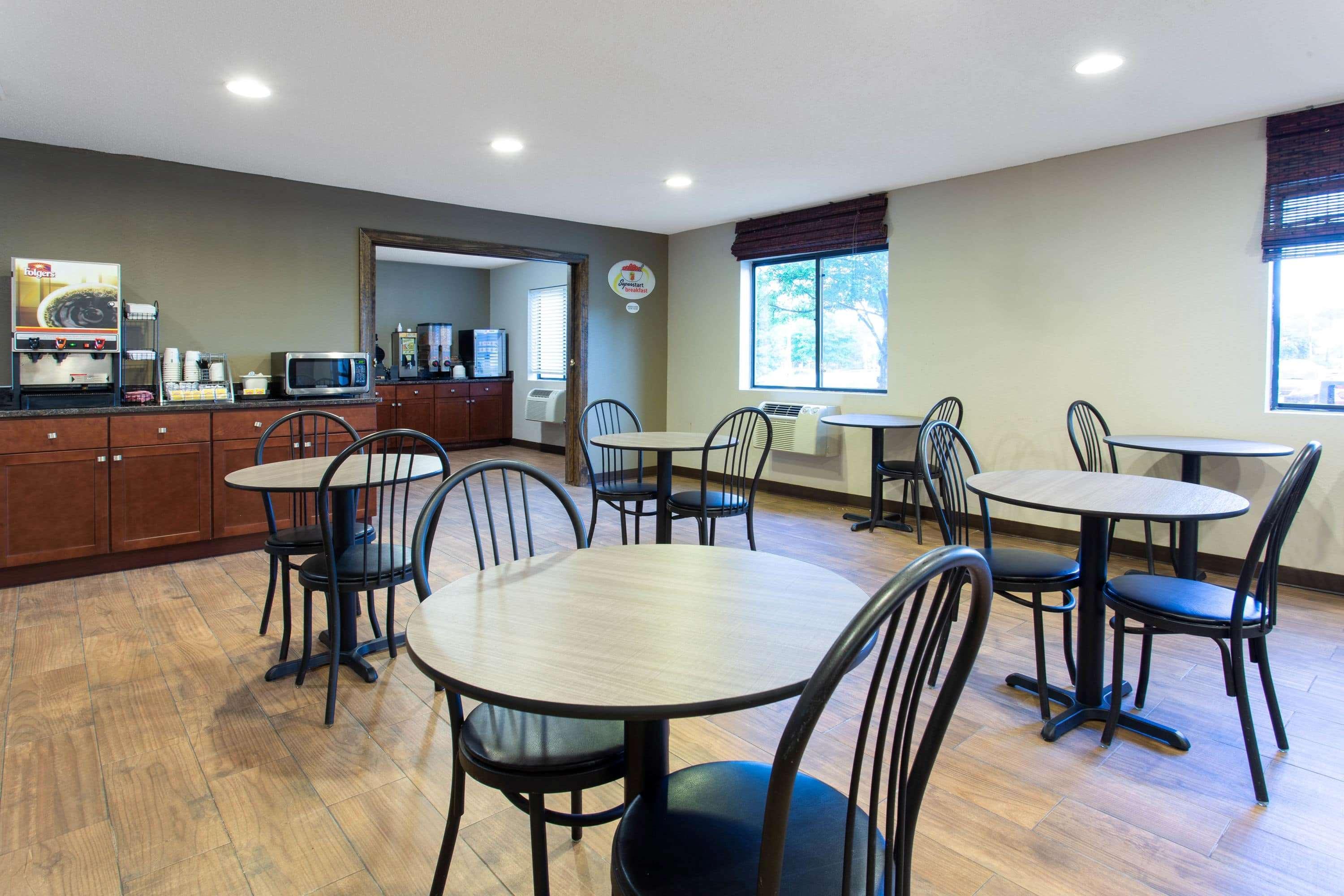 מלון Super 8 By Wyndham Cromwell/Middletown מראה חיצוני תמונה
